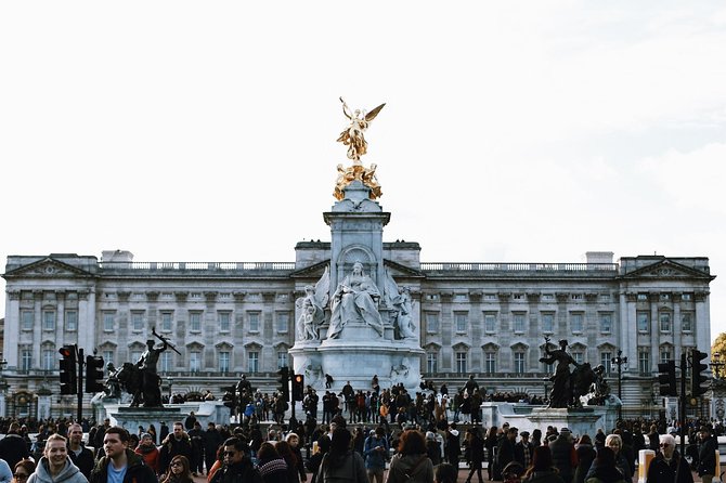 Changing of the Guard Guided Walking Tour Semi-Private 12ppl Max - What $59.67 buys you