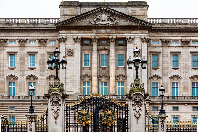 Changing of the Guard Walking Tour - The guides make or break the experience