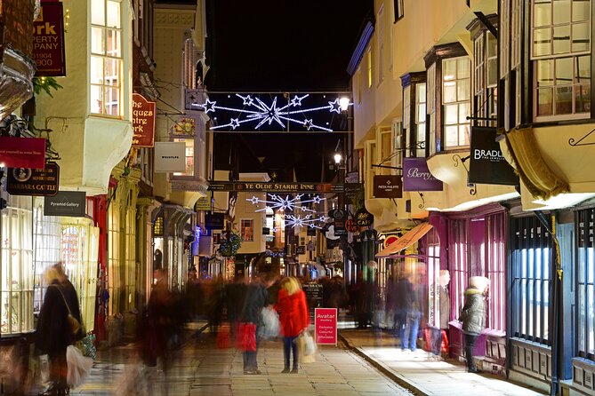 Christmas Guided Walking Tour in York - Mistletoe, fruitcake, and odd festive habits