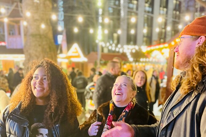 Christmas Lights and Markets Guided Walking Tour with Mulled Wine - The mulled wine pause