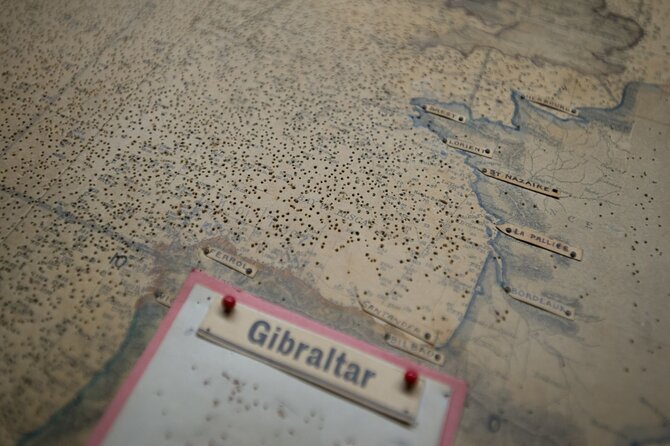Churchill War Rooms "Behind The Glass" and Private Car Tour - Why the D-Day theme adds context