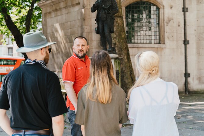 City of London Historic Walking Tour (With Rooftop Visit<em>) – Key points to know before you book’ /></p>
<ul>
<li><strong>The City of London is the real subject:</strong> This tour focuses on the historic financial district, not just the usual royal sights.</li>
<li><strong>Dr. Johnson’s cat statue is a delightful oddity:</strong> The quiet courtyard and dictionary story add a personal touch to the walk.</li>
<li><strong>Garden at 120 is Sunday and Monday only:</strong> The rooftop garden is included on those days, with a possible wait at busy times.</li>
<li><strong>Most stops are exterior visits:</strong> Admission tickets are not included for places such as St. Paul’s, the Tower of London, and the Monument.</li>
<li><strong>The group is capped at 20 people:</strong> That is small enough for a more personal guide experience.</li>
<li><strong>Guides bring different strengths:</strong> Matt is described as patient with children, while Margaret combines historical training with lively anecdotes.</li>
</ul>
<h2>Why this City of London walk feels different</h2>
<p><img width="669" height="446" decoding="async" src=