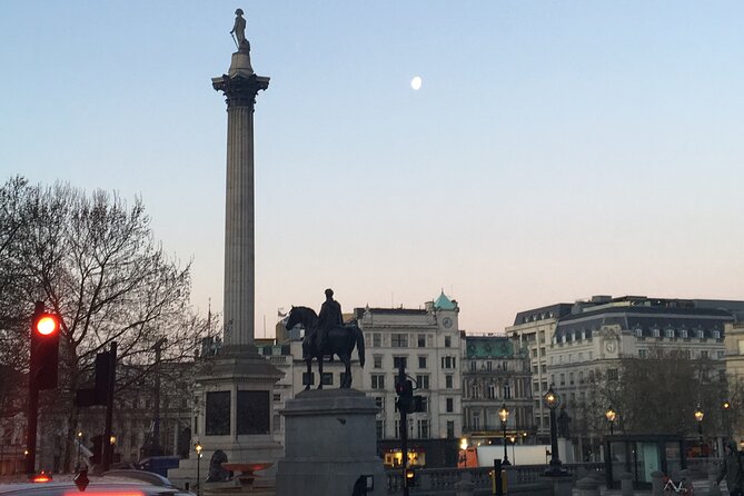 Classic London Tour - The Thames, the London Eye, and a moving viewpoint