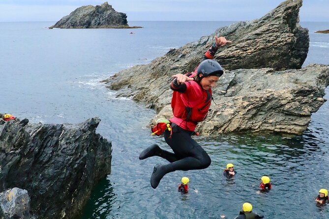 Coasteering - What coasteering in Newquay actually involves