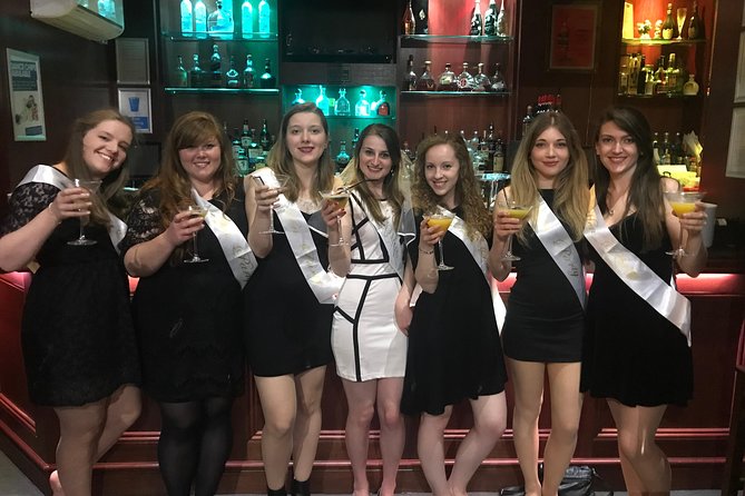 Cocktail Classes in Bristol, England - Making three cocktails, one round at a time