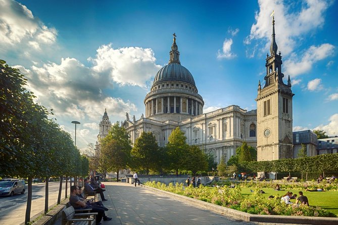 Crown Jewels of London Tour with River Cruise - St Paul’s Cathedral and the work of Christopher Wren