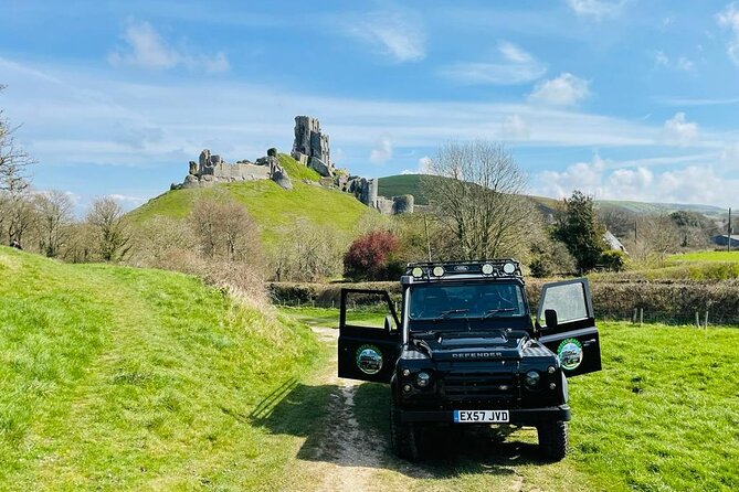 CRUISE SHIP SPECIAL- JEEP SAFARI - PRIVATE GUIDED TOUR (8 Hours) - Lulworth Cove: a strong opening stop