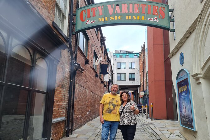 Daily Leeds City Walking Tour (10:30am) - Briggate and the city’s long shopping tradition