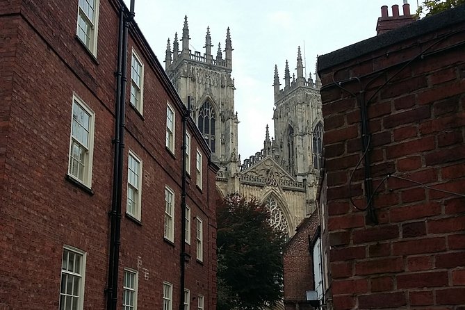 Dark Tales of York. Private ghost tours. - Why a private York ghost walk works so well