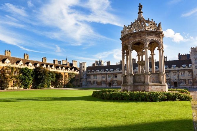 Discover Oxford and Cambridge with Guide from London by Coach - Oxford’s dreaming spires in 90 minutes