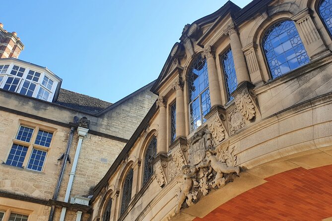 Discover Oxford University with Recent Graduate - Radcliffe Camera and All Souls College