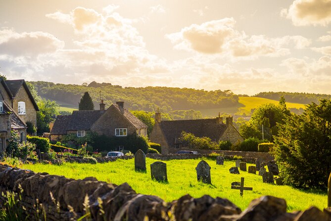 Discover the Secrets of the Cotswolds Private Tour Experience - Broadway Tower and the highest Cotswolds viewpoint