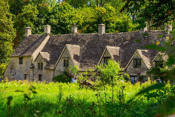 Discover the Secrets of the Cotswolds Private Tour Experience - How the guide shapes the day
