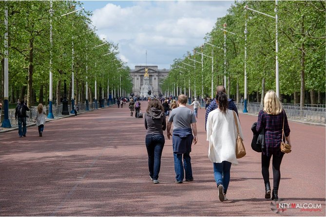 Discover the Secrets of Whitehall - Why Whitehall makes such a good walking route