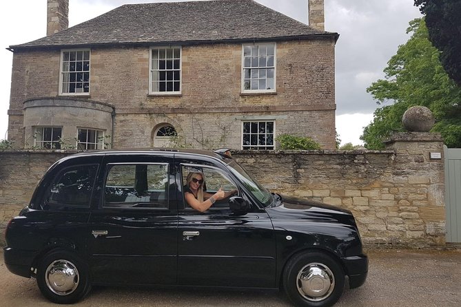 Downton Abbey and Castle Taxi Tour from London with Hotel Pickup - The guides make or break the day