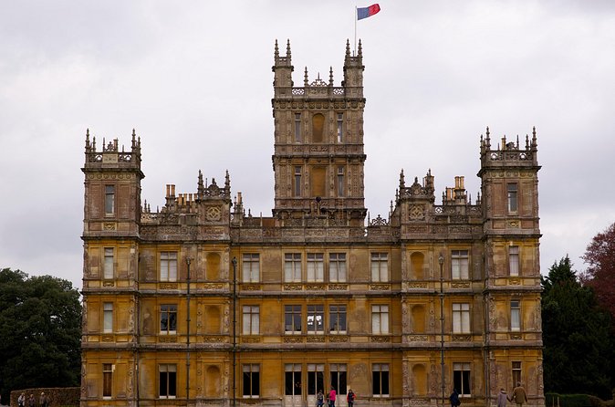 Downton Abbey and Highclere Castle Tour from London - Is $254.74 good value?