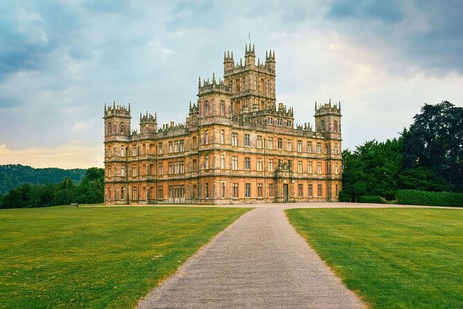 Downton Abbey and Village Small Group Tour from London - Key points to know before booking