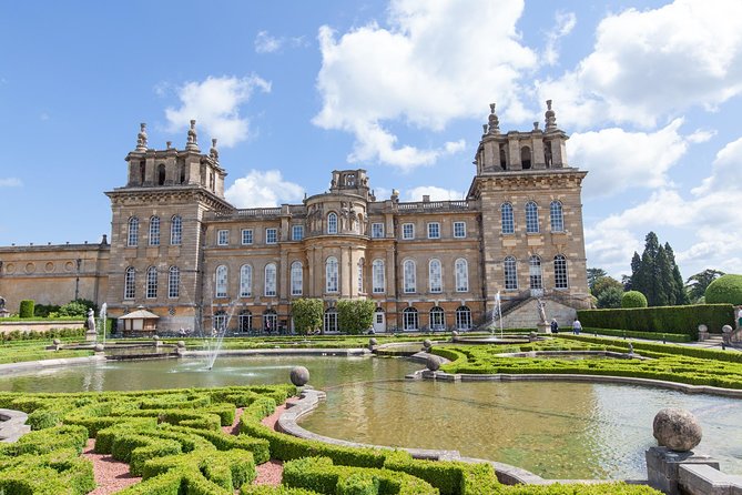 Downton Abbey Village, Blenheim Palace and Cotswolds Day Trip from London - The coach ride through Oxfordshire