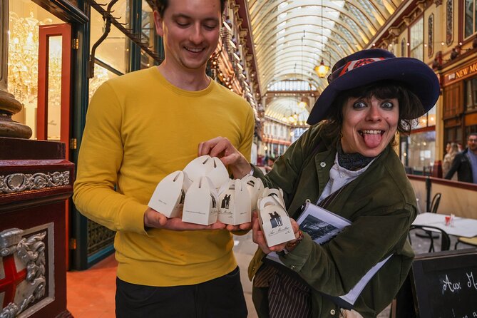 Eating London: The Heart of 'The City' Food Tour - The Royal Exchange and the story behind the bun