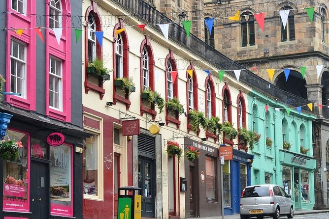 Edinburgh Rail Trip from London with Castle entry and Hop-on Hop-off bus - What the unescorted format means for you