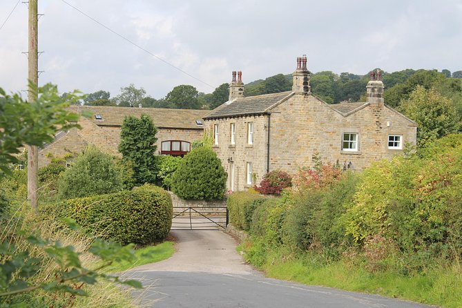 Emmerdale Classic Locations Bus Tour from Leeds - Riding out toward the Yorkshire Dales