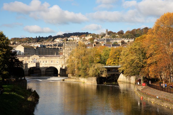 England in One Day: Stonehenge, Bath, the Cotswolds and Stratford-upon-Avon Day Trip from London - The Cotswolds: beautiful from the coach window