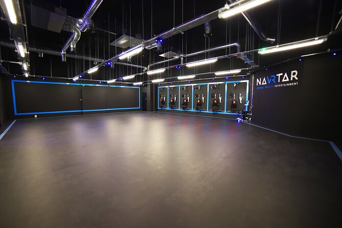 Epic 60 Minute Free-Roam Virtual Reality Experience at Navrtar - Why this London VR session works so well for groups