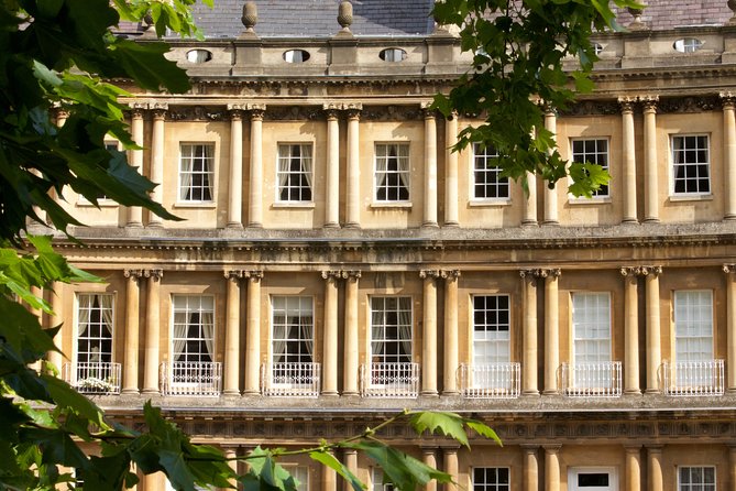 Exceptional Bath tour guide making your visit splendidly memorable. - Key things to know before you book
