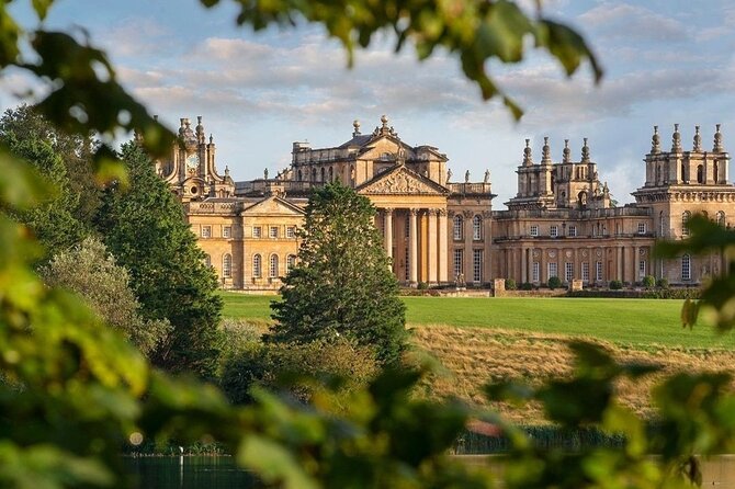 Exclusive Blenheim Palace &Cotswolds Private Day Tour from London - A brief look at Bibury and Arlington Row