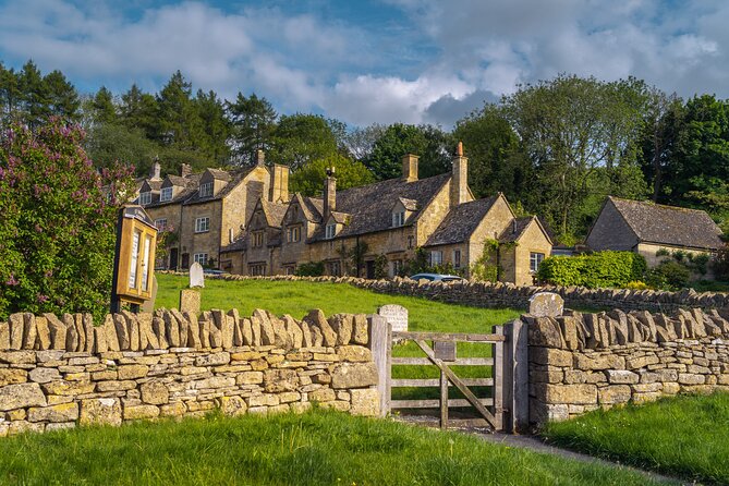 Explore the Hidden Gems of Cotswolds Private Tour - Bibury and the famous Arlington Row