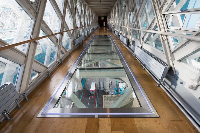 Explore Tower Bridge & Westminster Walking Tour - The transfer to Tower Bridge