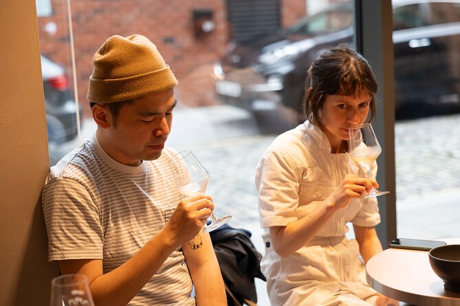 Four hour walking wine tasting tour of Manchester's best bars - Why the changing venues are worth the uncertainty