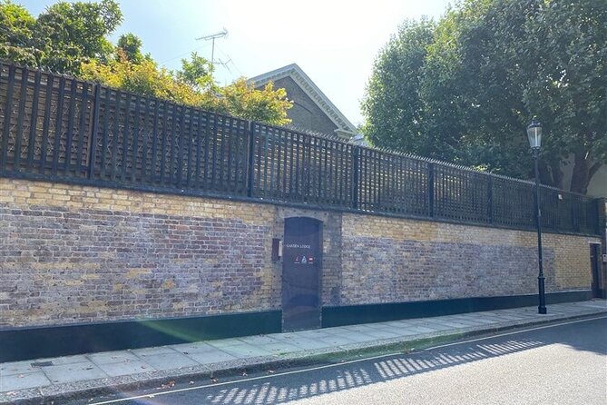 Freddie Mercury and Queen. The London tour - The former BIBA site on Kensington Church Street