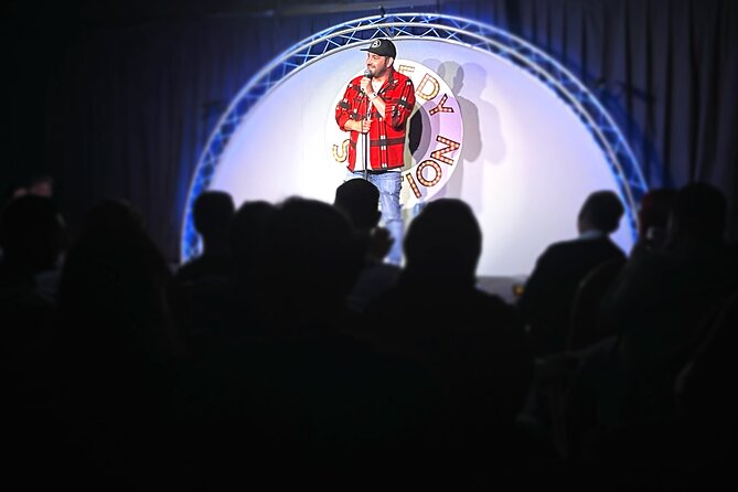 Friday & Saturday night comedy club entry - Comedy style and the no-heckling rule