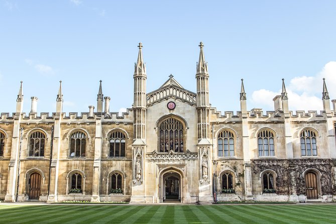 From London: Oxford and Cambridge University Town Tour with Guide - Cambridge bridges, colleges, and the River Cam