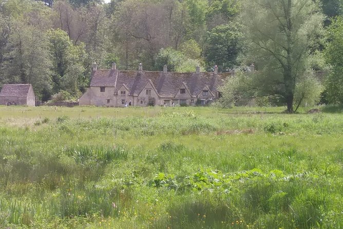 From London: Small-Group Cotswolds Villages Day Tour - A realistic look at the nine-hour schedule