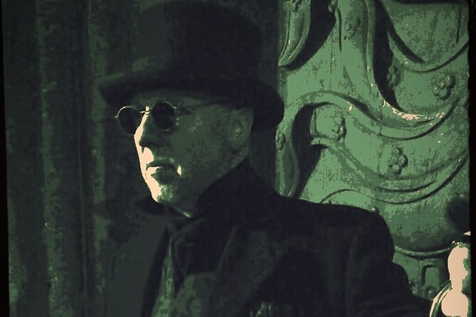 Fully guided Bristol Ghost Tours - Queen Square closes the walk with a violent chapter