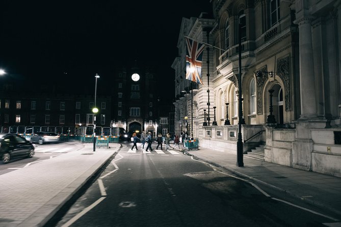 Ghost, Ghouls and Gallows Tour : Guided Tour with Boat Ride - Berkeley Square and London’s haunted-house legend