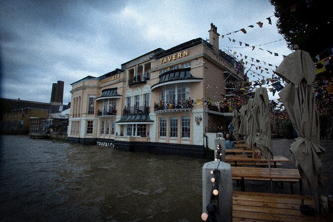 Ghosts of Greenwich: London's Haunted Walking Tour - Why Greenwich works so well after dark