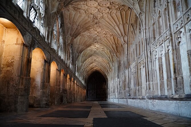 Guided Tour of Harry Potter Film Locations of Lacock & Cotswolds - Lacock Abbey and the corridors of Hogwarts