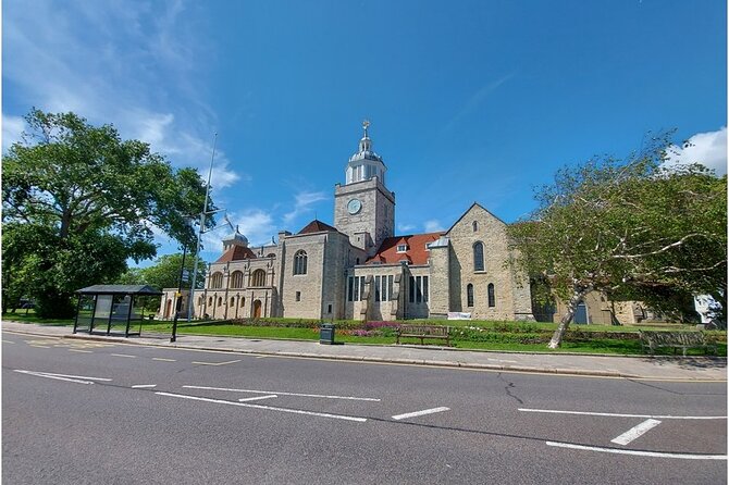 Guided Walking Tour of Portsmouth - What Steve and Dave bring to the walk