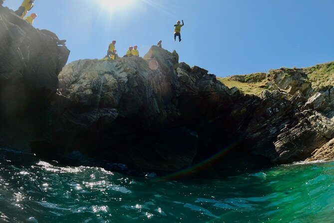 Half-Day Coasteering in Newquay Cornwall - Equipment, Warmth, and What to Bring