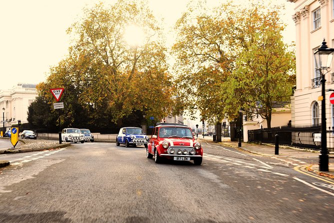 Half Day Tour in a classic Mini Cooper - Government London and the historic center