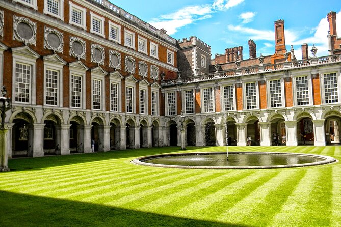 Hampton Court Guided Tour. Full day Access & High Tea - Who should book this Hampton Court tour?