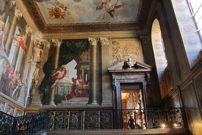 Hampton Court Palace 3hr tour: Henry VIII's & William III's intriguing Palaces - Georgian rooms add another layer, if time allows