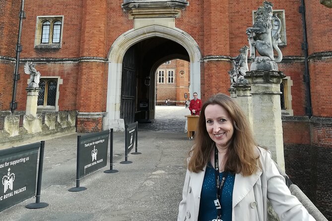 Hampton Court Palace Private Guided Tour - The Haunted Gallery and Hampton Court’s Darker Stories