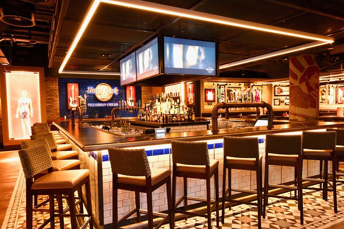 Hard Rock Cafe Piccadilly Circus with Set Menu for Lunch or Dinner - Food quality, portions, and drinks