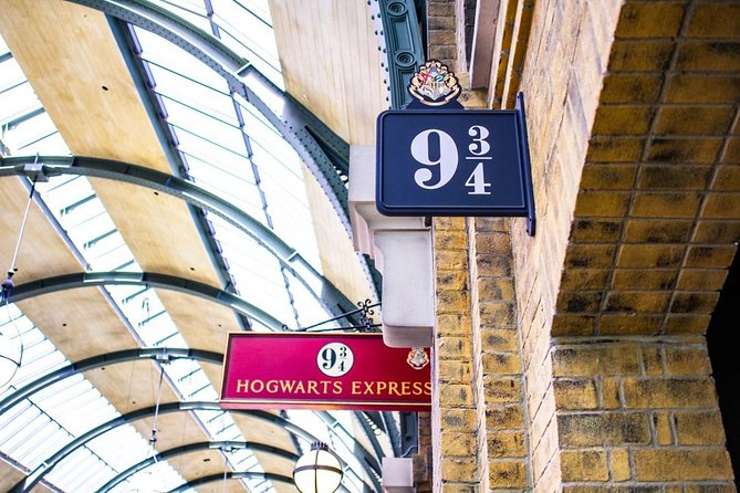 Harry Potter Film Location Walking Tour & Thames River Cruise - Two Tube rides and the practical cost of public transit