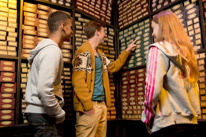 Harry Potter Warner Bros. Studio Tour London from King's Cross - Platform 9¾ and the Hogwarts Express