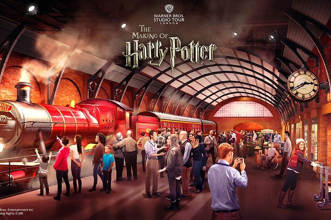 Harry Potter Warner Bros. Studio Tour with Transport from London - Entering The Making of Harry Potter